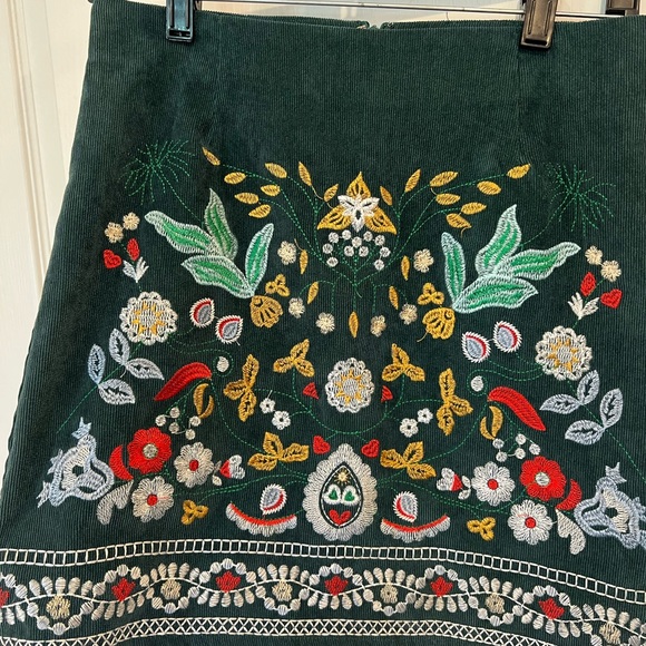 SHEIN Floral Embroidery Corduroy Bodycon Skirt. Size small - Picture 4 of 7